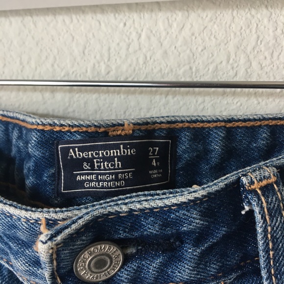 Abercrombie & Fitch Dark Hi Rise Annie Jeans - Picture 6 of 9